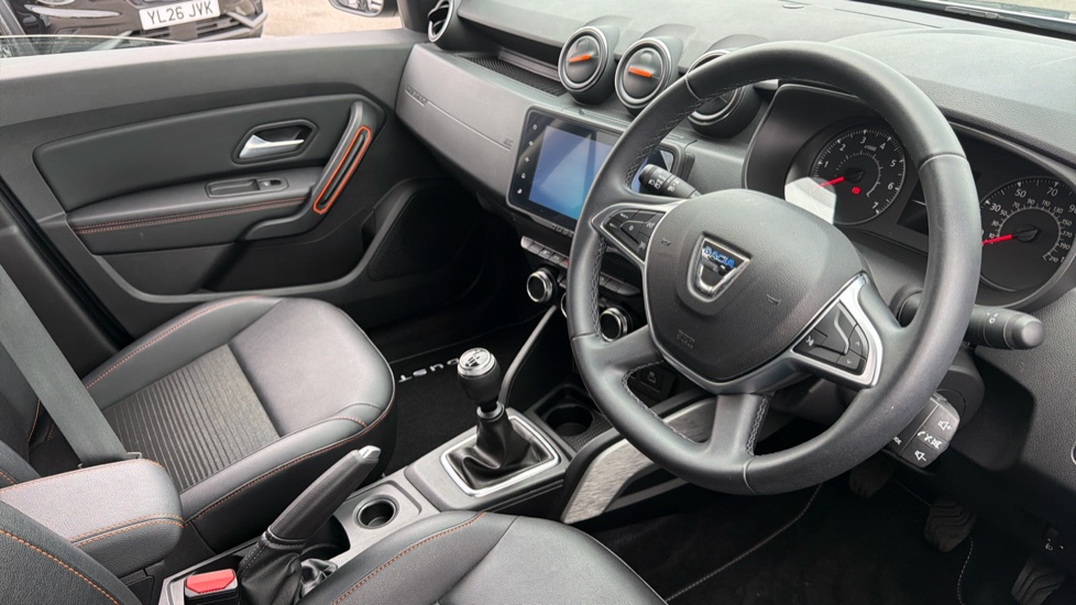 Dacia Duster 1.0 TCe 90 Extreme SE 5dr Petrol Estate - Image 11