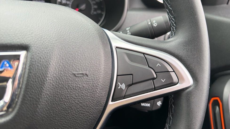 Dacia Duster 1.0 TCe 90 Extreme SE 5dr Petrol Estate - Image 22