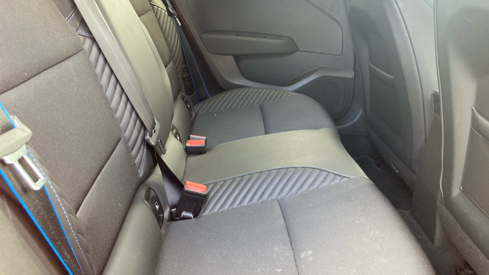 Renault Clio 1.6 E-TECH full hybrid 145 Esprit Alpine 5dr Auto Hybrid Hatchback - Image 16