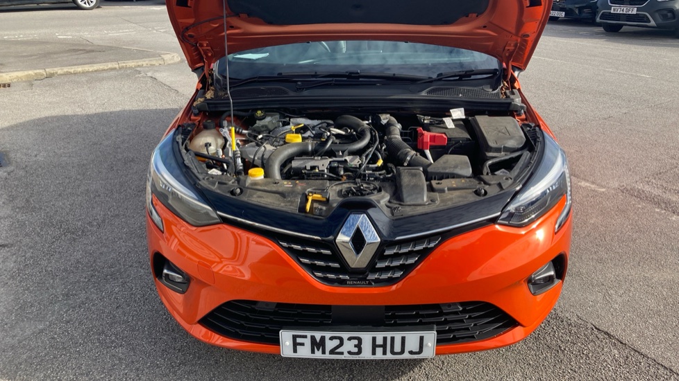 Renault Clio 1.0 TCe 90 Techno 5dr Petrol Hatchback - Image 8