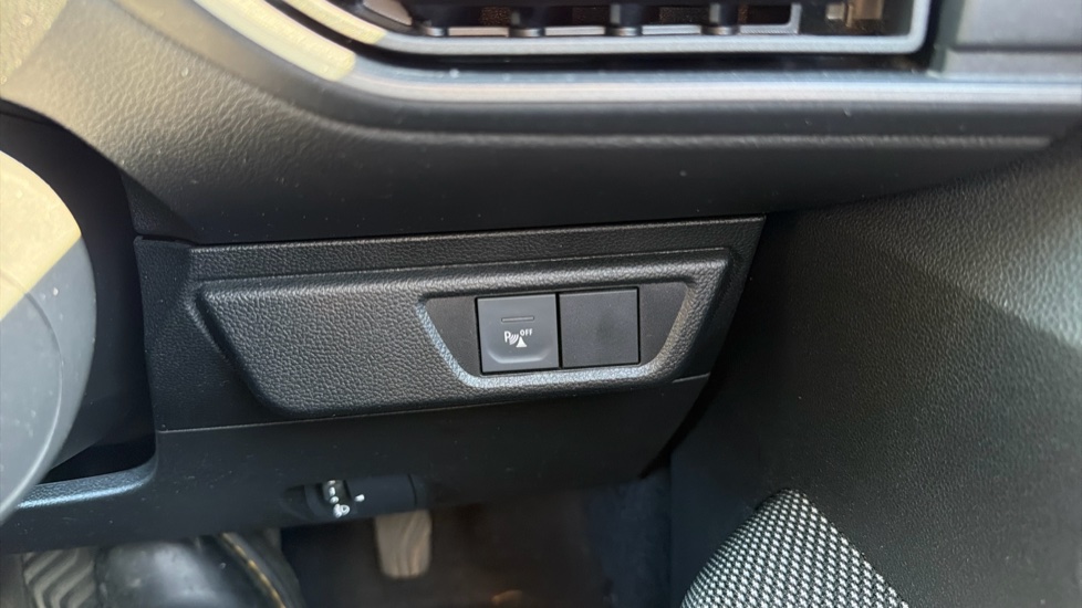Dacia Sandero Stepway 1.0 TCe Expression 5dr Petrol Hatchback - Image 25