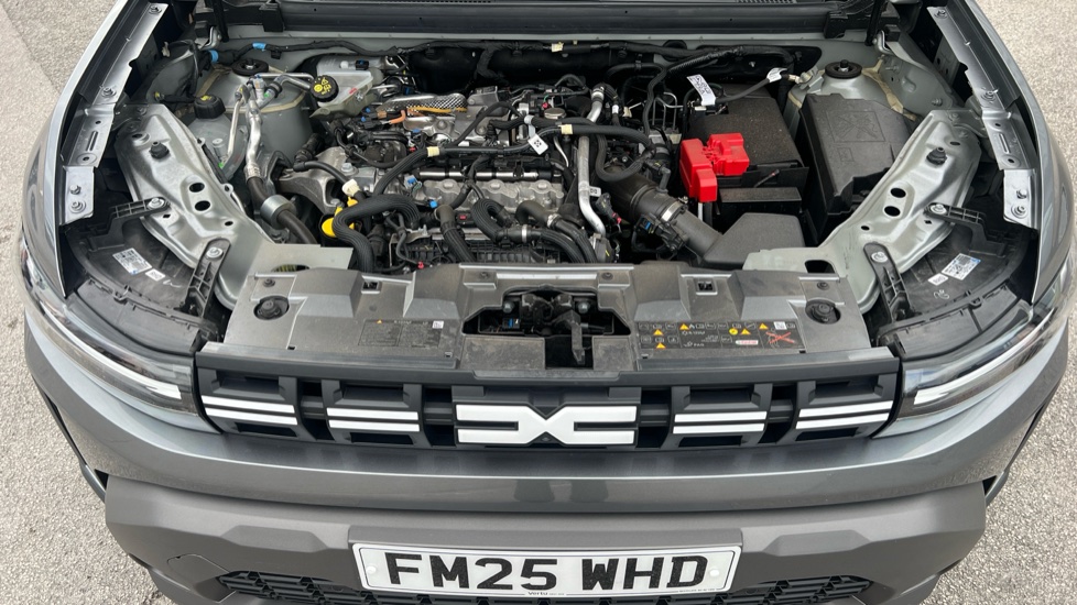Dacia Duster 1.2 TCe 130 Journey 5dr Petrol Estate - Image 8