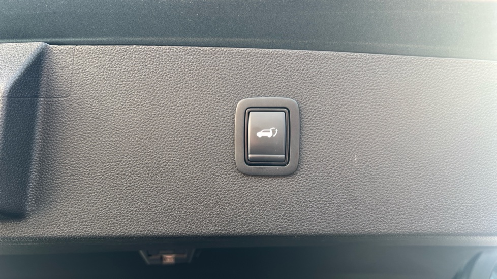 Dacia Bigster 1.8 Hybrid 155 Journey 5dr Auto Hybrid Estate - Image 23