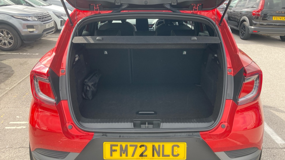 Renault Captur 1.6 E-TECH Hybrid 145 R.S. Line 5dr Auto Hybrid Hatchback - Image 4