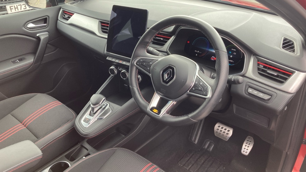 Renault Captur 1.6 E-TECH Hybrid 145 R.S. Line 5dr Auto Hybrid Hatchback - Image 11