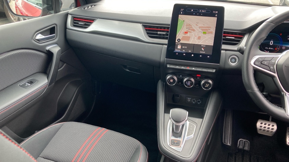 Renault Captur 1.6 E-TECH Hybrid 145 R.S. Line 5dr Auto Hybrid Hatchback - Image 14