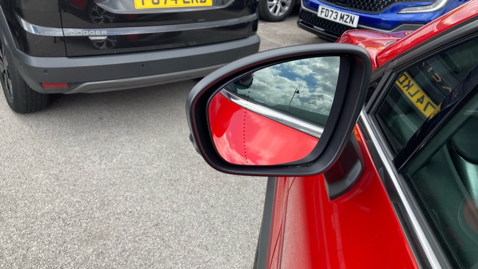 Renault Captur 1.6 E-TECH Hybrid 145 R.S. Line 5dr Auto Hybrid Hatchback - Image 26