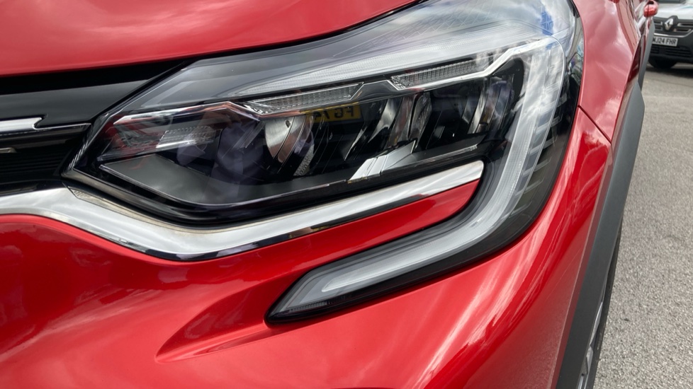 Renault Captur 1.6 E-TECH Hybrid 145 R.S. Line 5dr Auto Hybrid Hatchback - Image 29