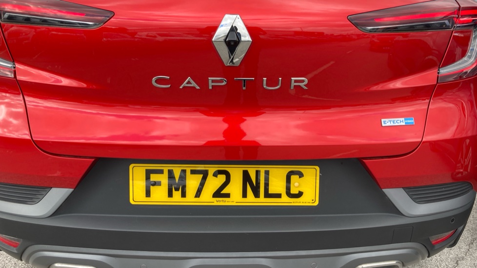 Renault Captur 1.6 E-TECH Hybrid 145 R.S. Line 5dr Auto Hybrid Hatchback - Image 30
