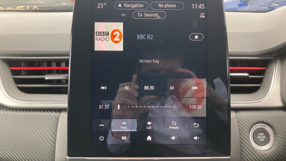 Renault Captur 1.6 E-TECH Hybrid 145 R.S. Line 5dr Auto Hybrid Hatchback - Image 39