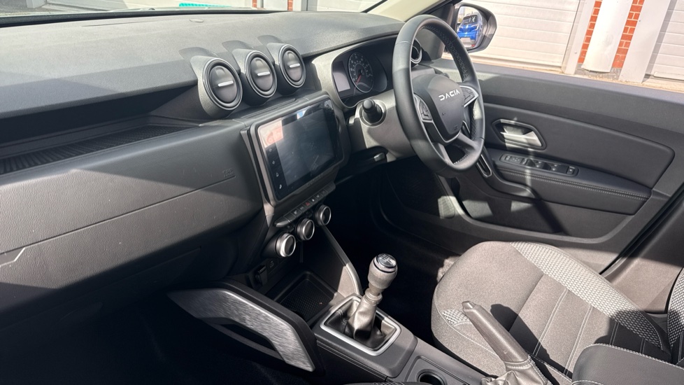Dacia Duster 1.0 TCe 90 Journey 5dr Petrol Estate - Image 9