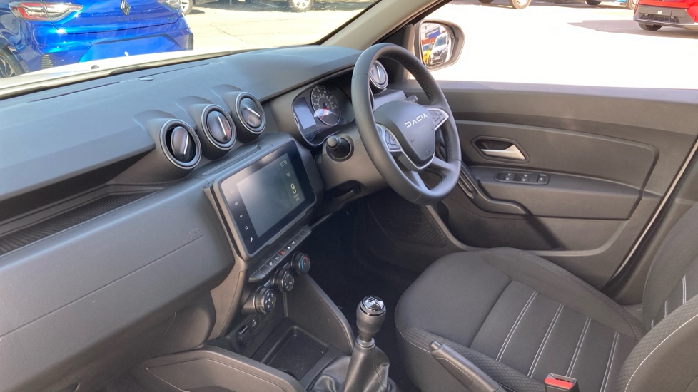Dacia Duster 1.0 TCe 90 Expression 5dr Petrol Estate - Image 9