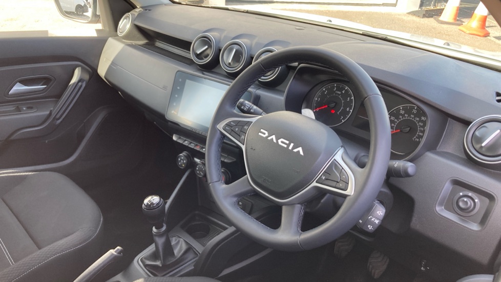 Dacia Duster 1.0 TCe 90 Expression 5dr Petrol Estate - Image 11