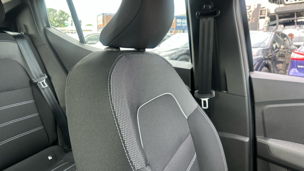 Dacia Sandero 1.0 Tce Journey 5dr CVT Petrol Hatchback - Image 19