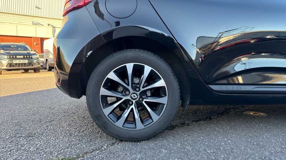 Renault Clio 1.0 TCe 90 Evolution 5dr Petrol Hatchback - Image 7