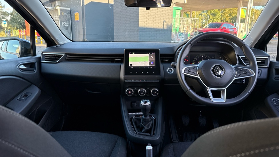 Renault Clio 1.0 TCe 90 Evolution 5dr Petrol Hatchback - Image 10