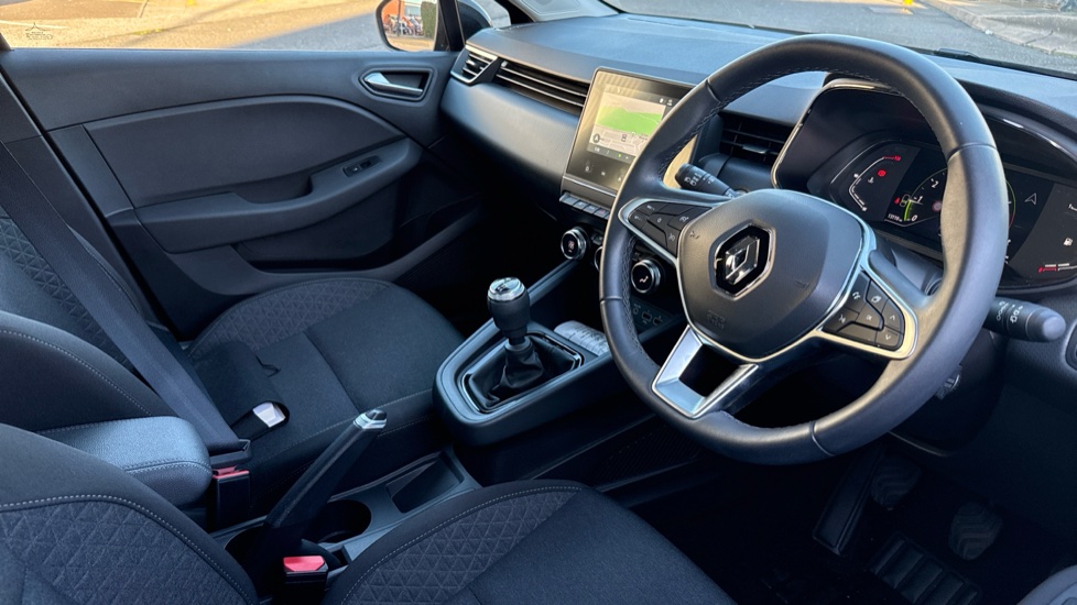 Renault Clio 1.0 TCe 90 Evolution 5dr Petrol Hatchback - Image 11