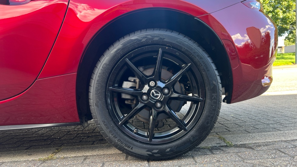 Mazda MX-5 1.5 [132] SE-L 2dr Petrol Convertible - Image 7