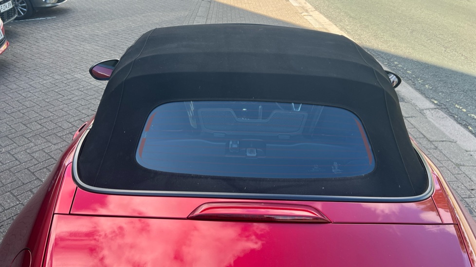 Mazda MX-5 1.5 [132] SE-L 2dr Petrol Convertible - Image 15