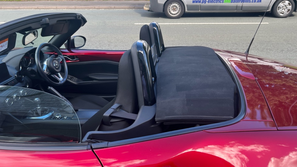 Mazda MX-5 1.5 [132] SE-L 2dr Petrol Convertible - Image 16
