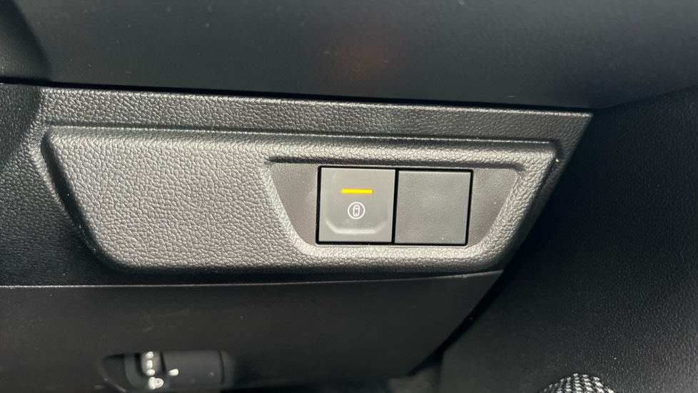 Dacia Sandero 1.0 Tce Journey 5dr CVT Petrol Hatchback - Image 33