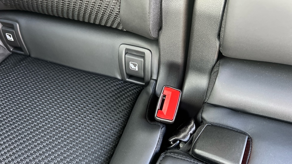 Renault Austral E-Tech Full Hybrid Techno Esprit Alpine 5dr Auto Hybrid Estate - Image 17