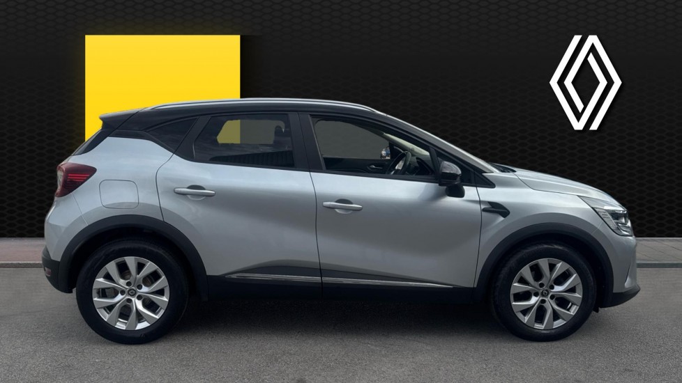 Renault Captur 1.3 TCE 130 Iconic 5dr Petrol Hatchback - Image 5