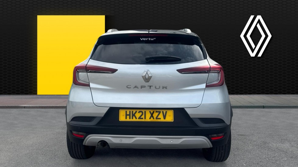 Renault Captur 1.3 TCE 130 Iconic 5dr Petrol Hatchback - Image 6