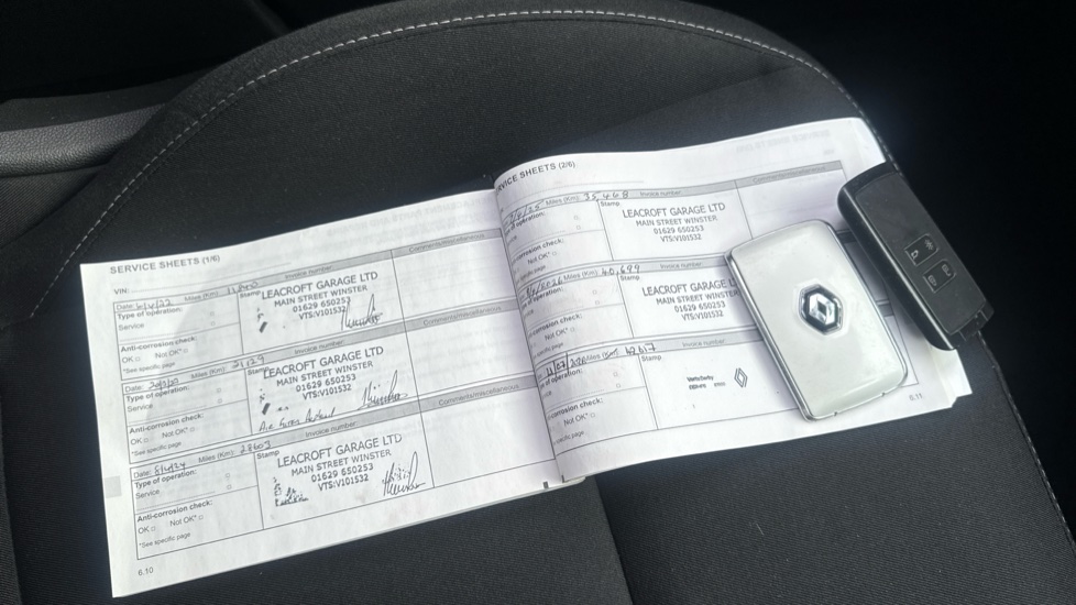Renault Captur 1.3 TCE 130 Iconic 5dr Petrol Hatchback - Image 19