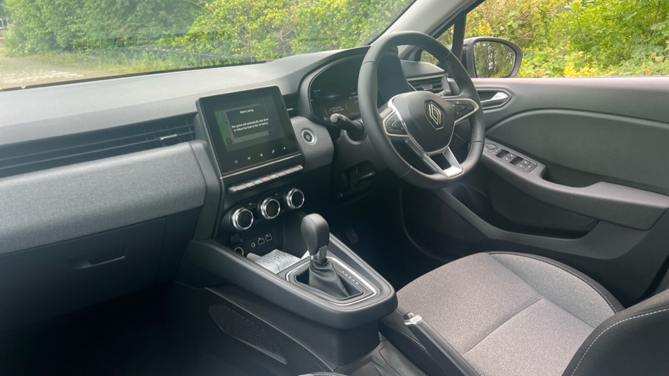 Renault Clio 1.6 E-TECH full hybrid 145 Evolution 5dr Auto Hybrid Hatchback - Image 9