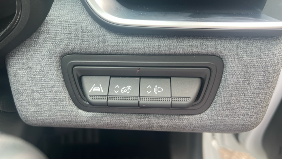 Renault Clio 1.6 E-TECH full hybrid 145 Evolution 5dr Auto Hybrid Hatchback - Image 30