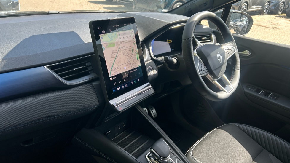 Renault Symbioz 1.6 E-Tech FHEV 145 Techno Esprit Alpine 5dr Auto Hybrid Estate - Image 9