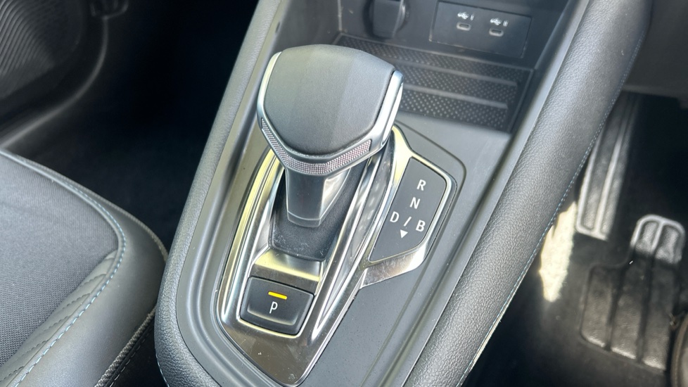 Renault Symbioz 1.6 E-Tech FHEV 145 Techno Esprit Alpine 5dr Auto Hybrid Estate - Image 13