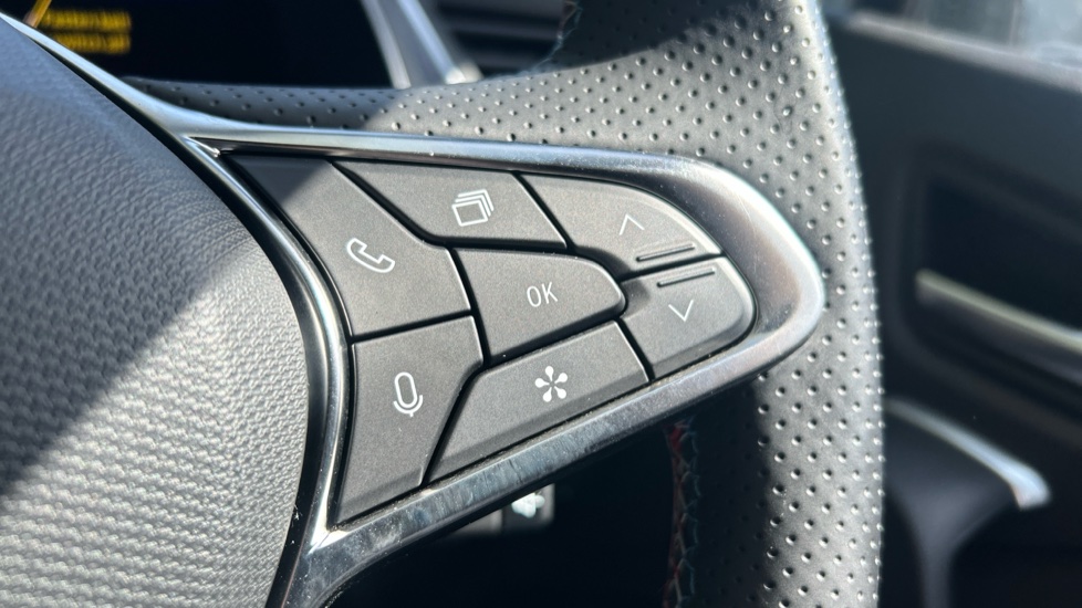 Renault Symbioz 1.6 E-Tech FHEV 145 Techno Esprit Alpine 5dr Auto Hybrid Estate - Image 24