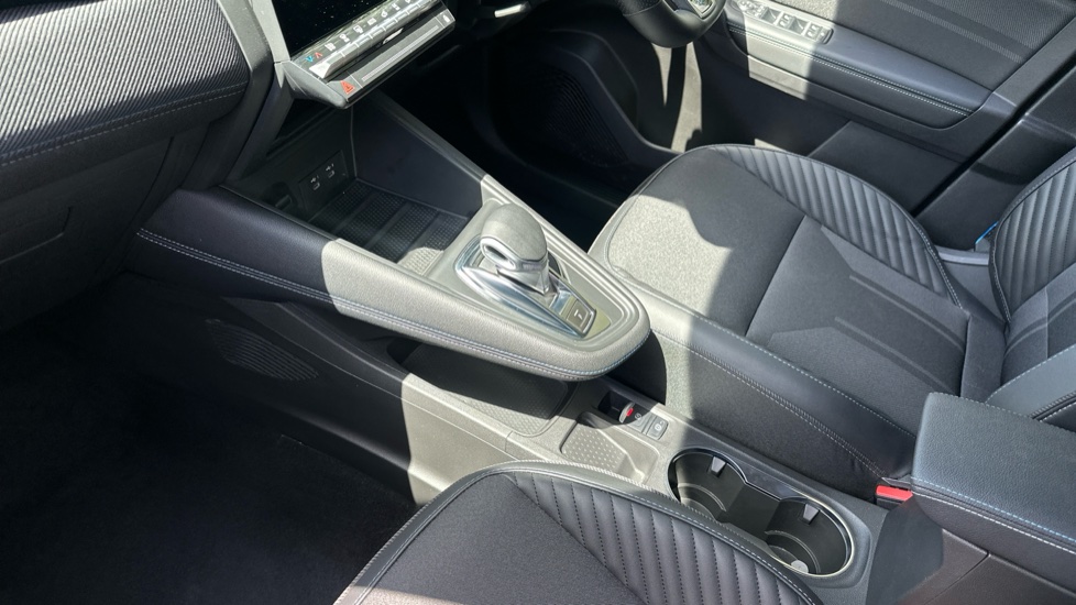 Renault Symbioz 1.6 E-Tech FHEV 145 Techno Esprit Alpine 5dr Auto Hybrid Estate - Image 13