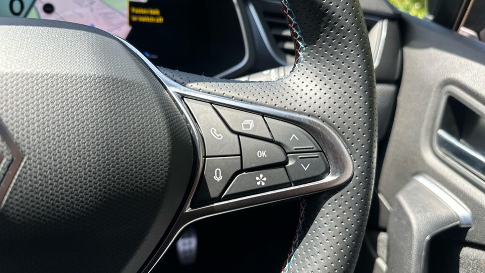 Renault Symbioz 1.6 E-Tech FHEV 145 Techno Esprit Alpine 5dr Auto Hybrid Estate - Image 22