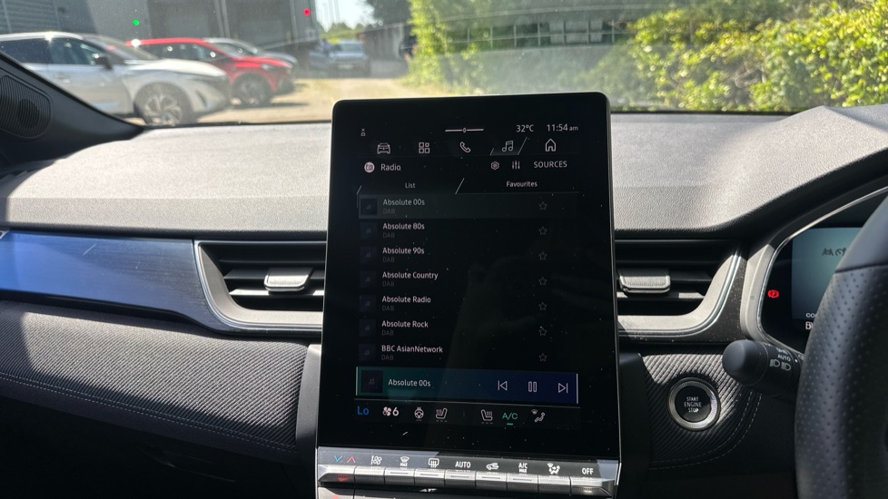 Renault Symbioz 1.6 E-Tech FHEV 145 Techno Esprit Alpine 5dr Auto Hybrid Estate - Image 30