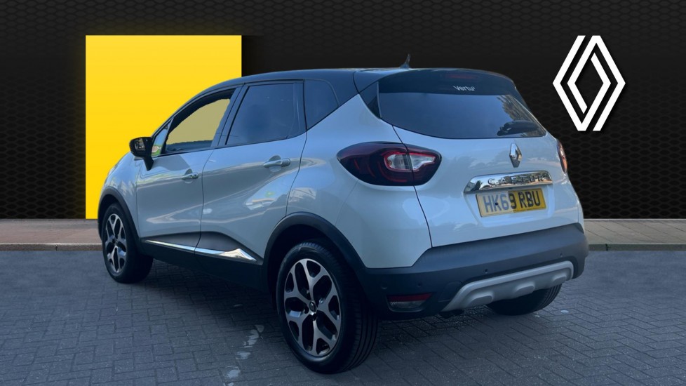 Renault Captur 1.3 TCE 130 GT Line 5dr Petrol Hatchback - Image 2