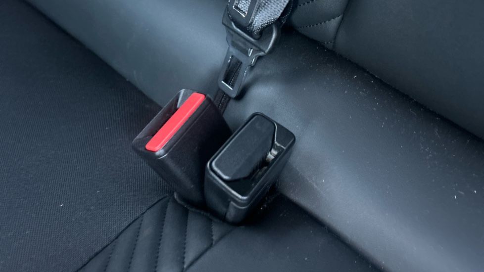 Renault Symbioz 1.6 E-Tech FHEV 145 Techno Esprit Alpine 5dr Auto Hybrid Estate - Image 17
