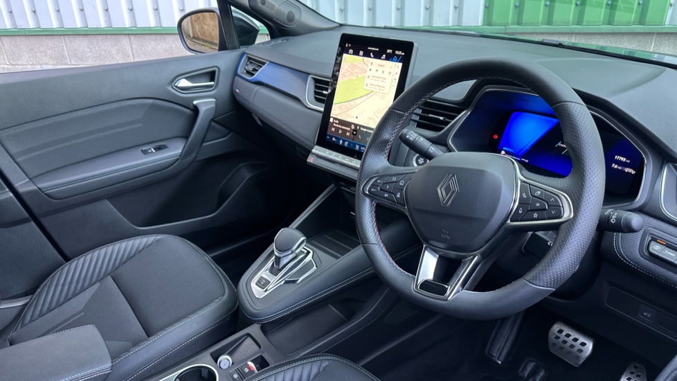 Renault Symbioz 1.6 E-Tech FHEV 145 Techno Esprit Alpine 5dr Auto Hybrid Estate - Image 11
