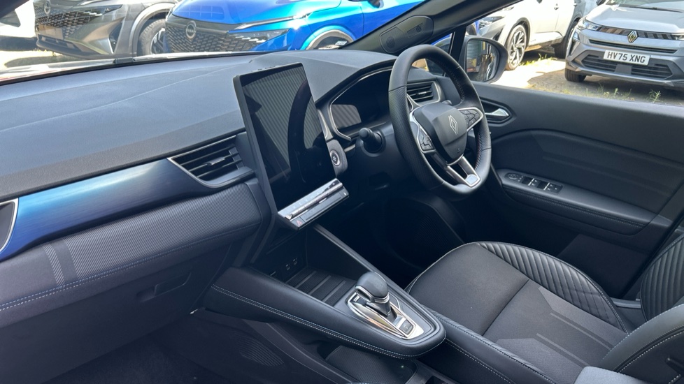Renault Symbioz 1.6 E-Tech FHEV 145 Techno Esprit Alpine 5dr Auto Hybrid Estate - Image 9
