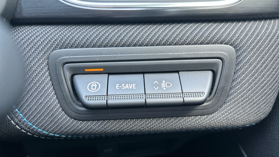 Renault Symbioz 1.6 E-Tech FHEV 145 Techno Esprit Alpine 5dr Auto Hybrid Estate - Image 22