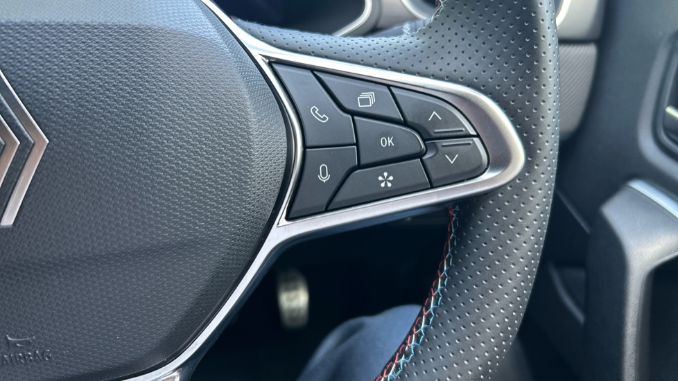 Renault Symbioz 1.6 E-Tech FHEV 145 Techno Esprit Alpine 5dr Auto Hybrid Estate - Image 26