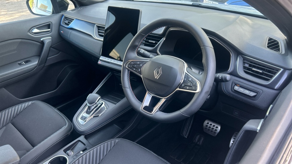 Renault Symbioz 1.6 E-Tech FHEV 145 Techno Esprit Alpine 5dr Auto Hybrid Estate - Image 11