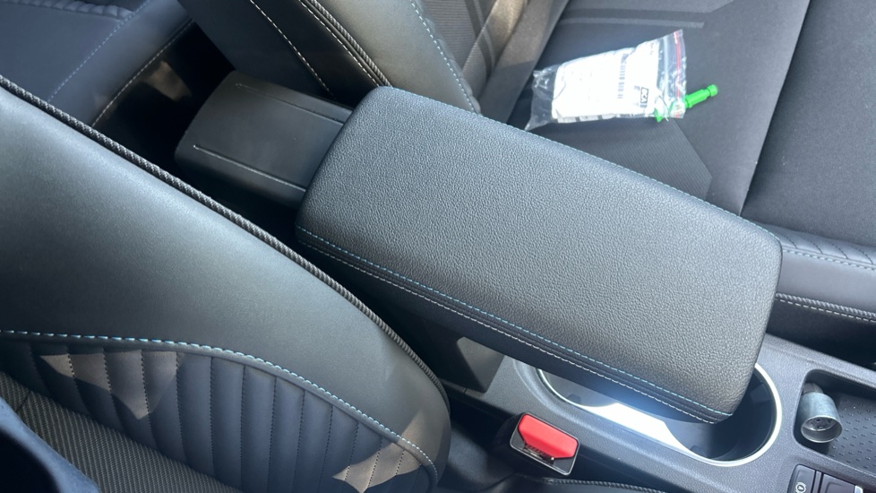 Renault Symbioz 1.6 E-Tech FHEV 145 Techno Esprit Alpine 5dr Auto Hybrid Estate - Image 26
