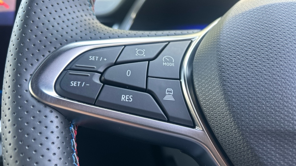 Renault Symbioz 1.6 E-Tech FHEV 145 Techno Esprit Alpine 5dr Auto Hybrid Estate - Image 32