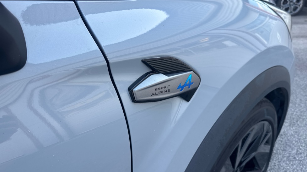 Renault Symbioz 1.6 E-Tech FHEV 145 Techno Esprit Alpine 5dr Auto Hybrid Estate - Image 42