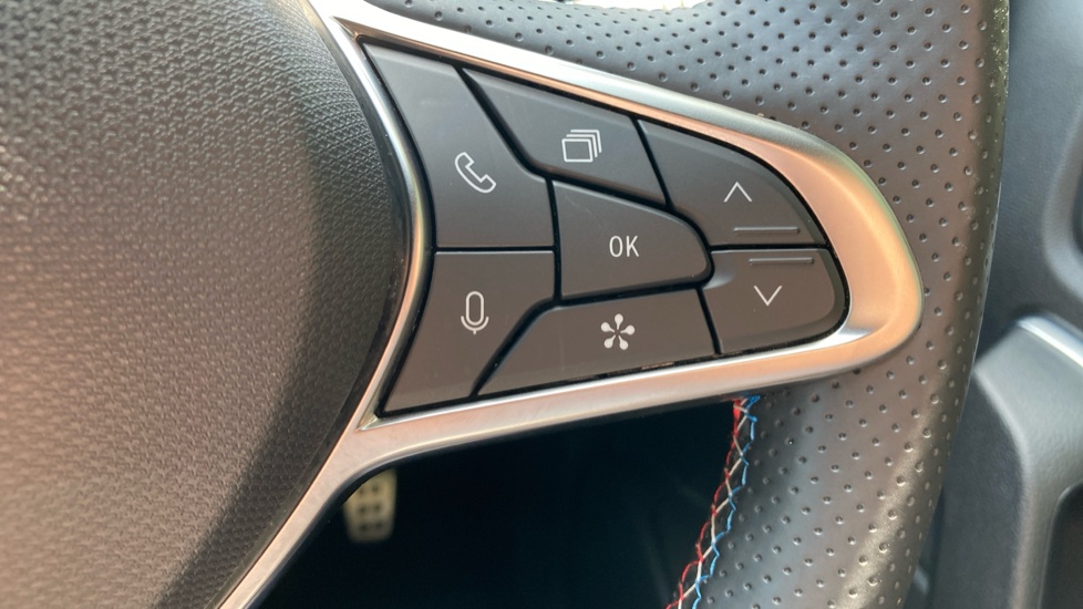 Renault Symbioz 1.6 E-Tech FHEV 145 Techno Esprit Alpine 5dr Auto Hybrid Estate - Image 33
