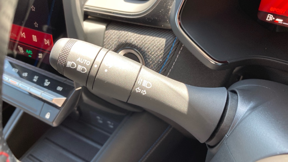 Renault Symbioz 1.6 E-Tech FHEV 145 Techno Esprit Alpine 5dr Auto Hybrid Estate - Image 35