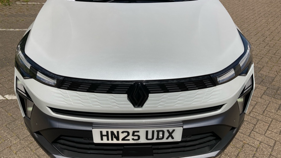 Renault Symbioz 1.6 E-Tech FHEV 145 Techno Esprit Alpine 5dr Auto Hybrid Estate - Image 8